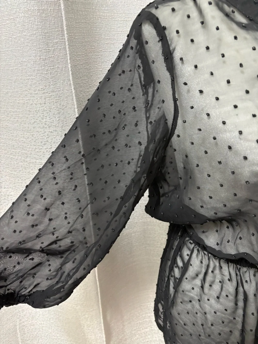Mossimo Supply Co. Women’s Sheer Black Swiss Dot Cinched Waist Blouse Top Medium - Picture 3 of 5